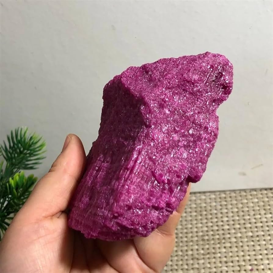 Amazon.co.jp: 天然石 天然の原石の赤いコランダムと鉱物ルビー